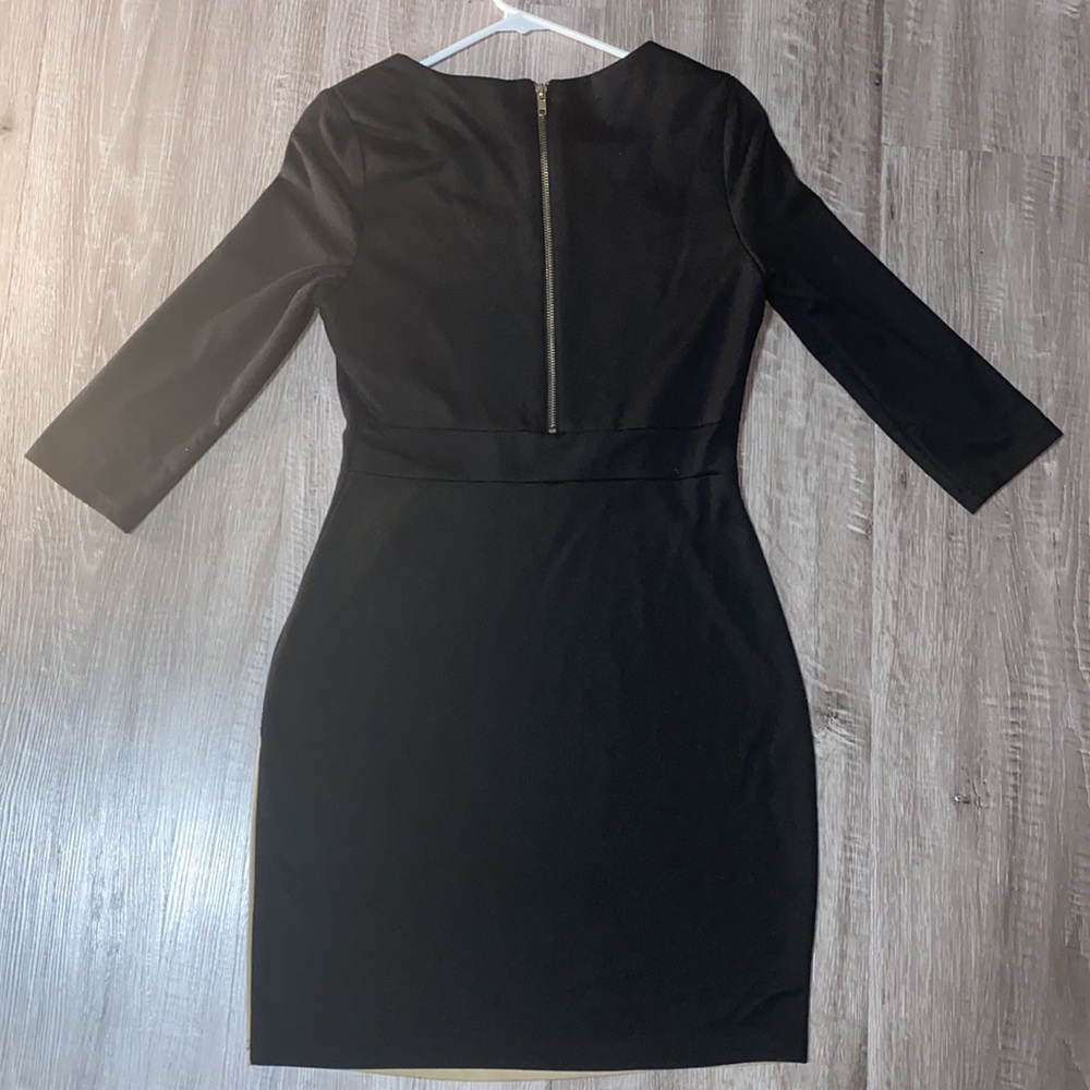 DOTS - Size (Small) Dress - Picture 2 of 3